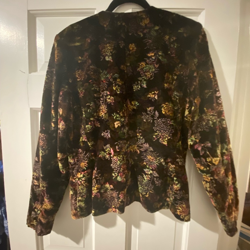 Designer sample - Picture 2 of 2